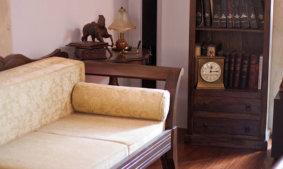 Atsipopoulo House | Grand Palazzo, medieval tower and old stone home, two houses together