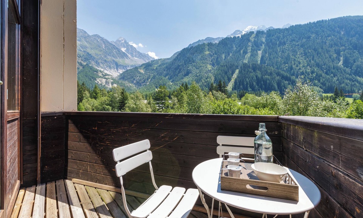 Argentiere Apartment | Grand Roc A217 150m from Slopes, Mont-Blanc View, Parking & WiFi, Argentière (Chamonix), France