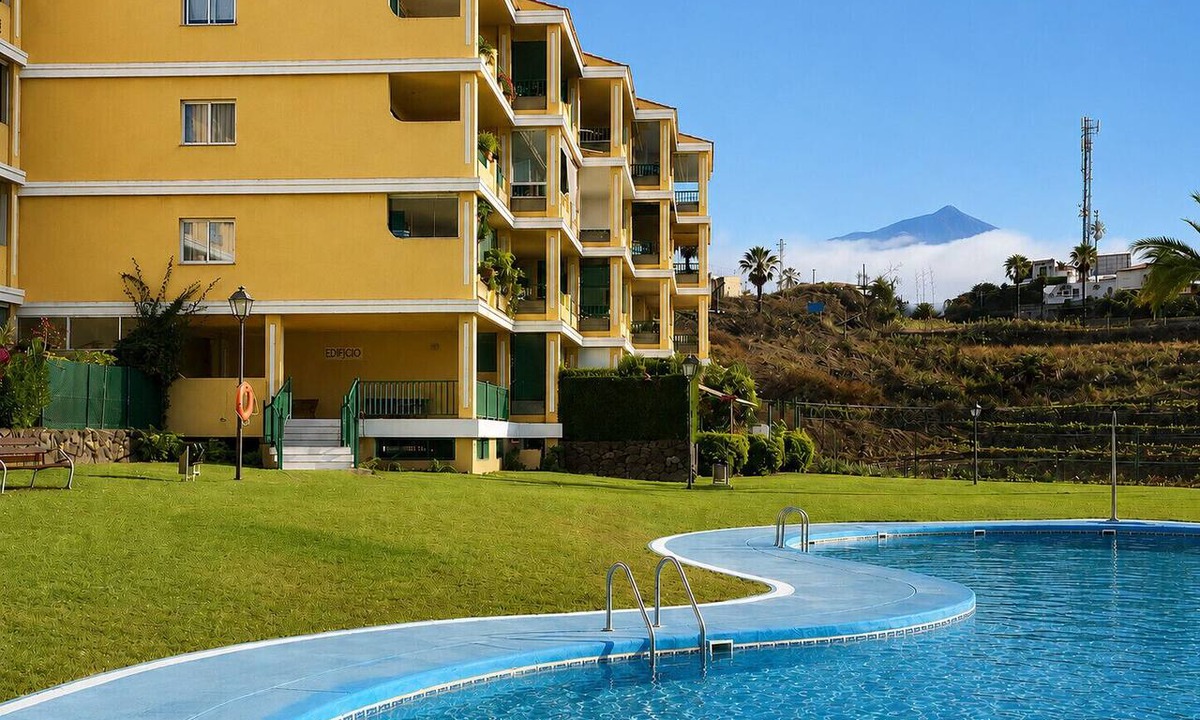 La Quinta Apartment | GreenDay | Apartment with Pool in La Quinta