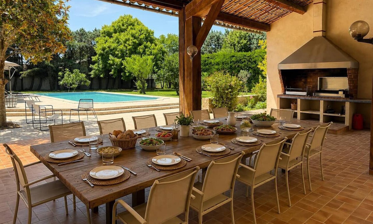 Orange House | Group house in Provence with a pool, ping-pong, pétanque, and billiards