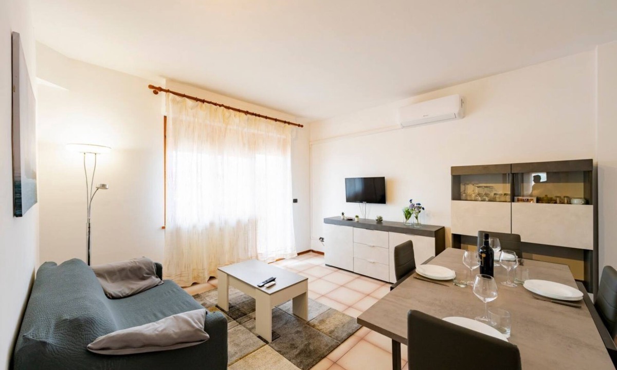 Francavilla al Mare Apartment | GuestHost - Lovely Flat 100m from Sea with Terrace