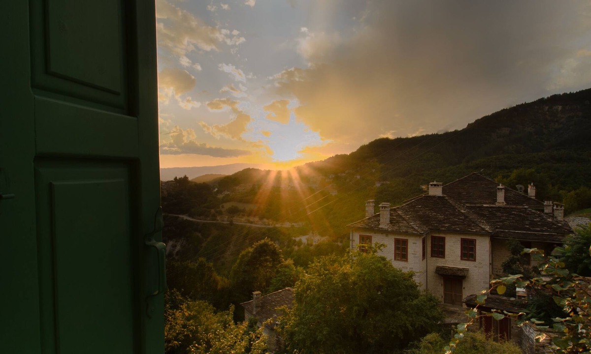 Mikro Papigko House | Guesthouse IRO