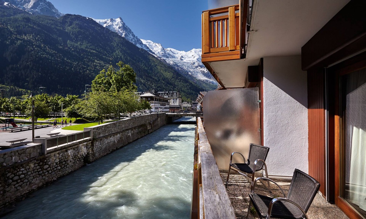 Chamonix City Centre Hotel | Hôtel de l'Arve by HappyCulture