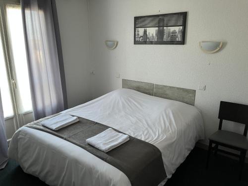 Commentry Hotel | Hôtel Le Lyon Vert Commentry