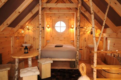 Jassat Resort | Hôtel Lodge du Lac Chambon
