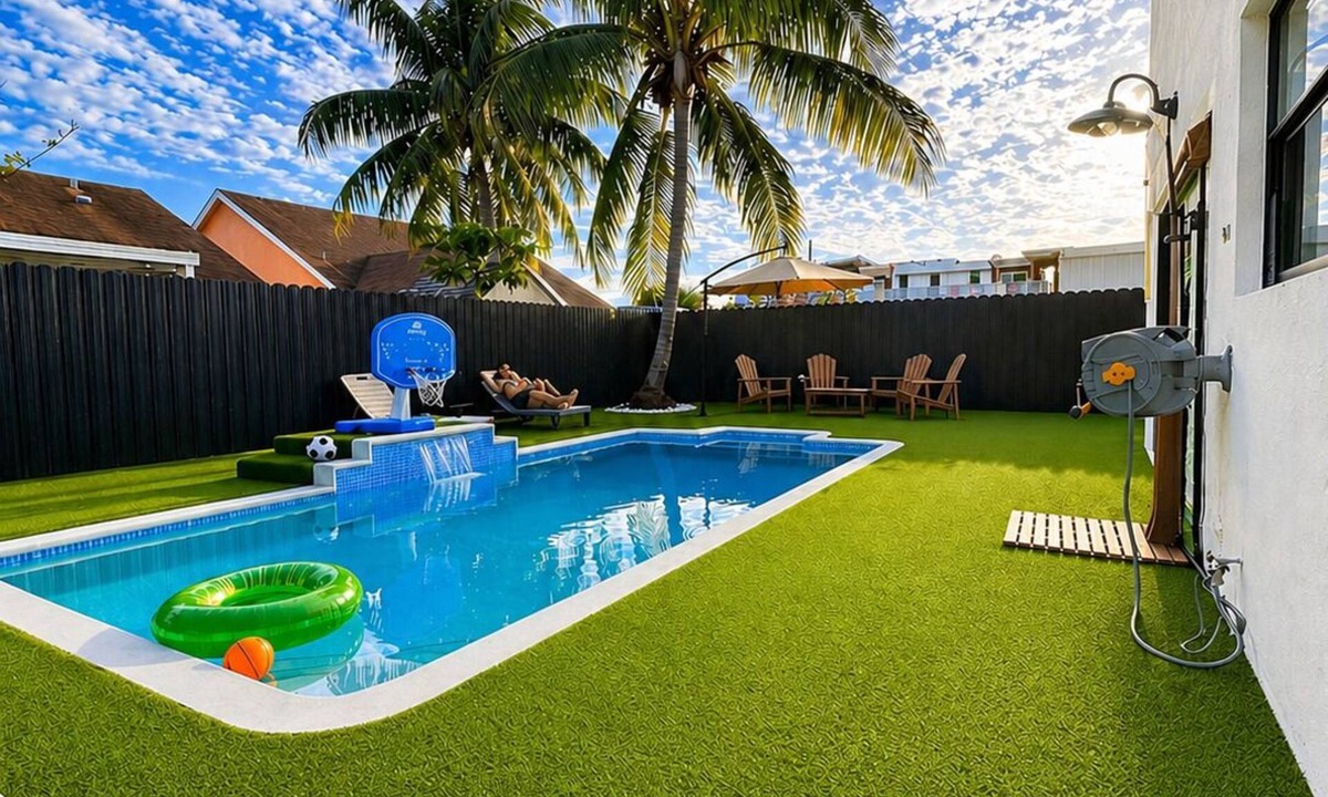 Princeton House | Heated Pool Oasis 12 Guests Midway Keys & Miami