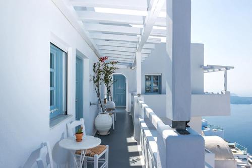 Firostefani Hotel | Helestia Hotel, Caldera Santorini