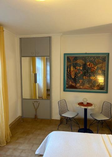 Vathi Apartment | Hera's Hideaway