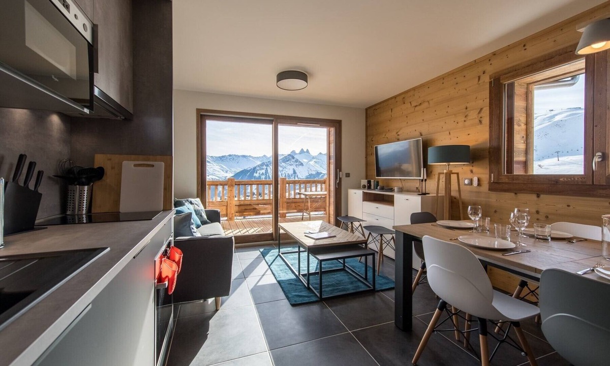 La Toussuire Apartment | High-end apartment on the slopes, panoramic view- up to 10guests