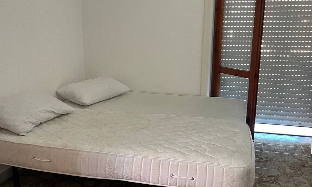 Capaccio Scalo House | Holiday Home 'Alma' with Balcony and Wi-Fi