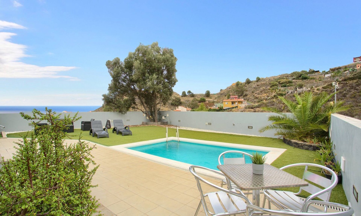 Buen Paso House | Holiday Home "Casa Alsa" with Views of Mount Teide