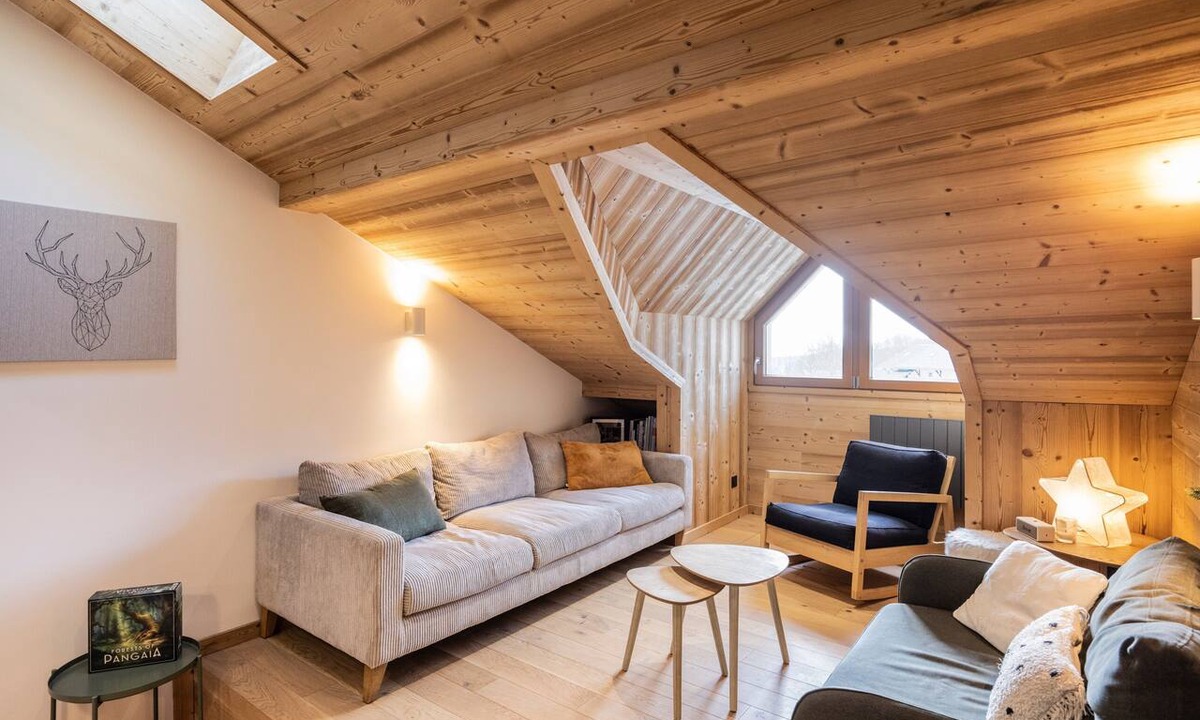La Feclaz Apartment | Holiday Home “L'alpin” with Mountain View