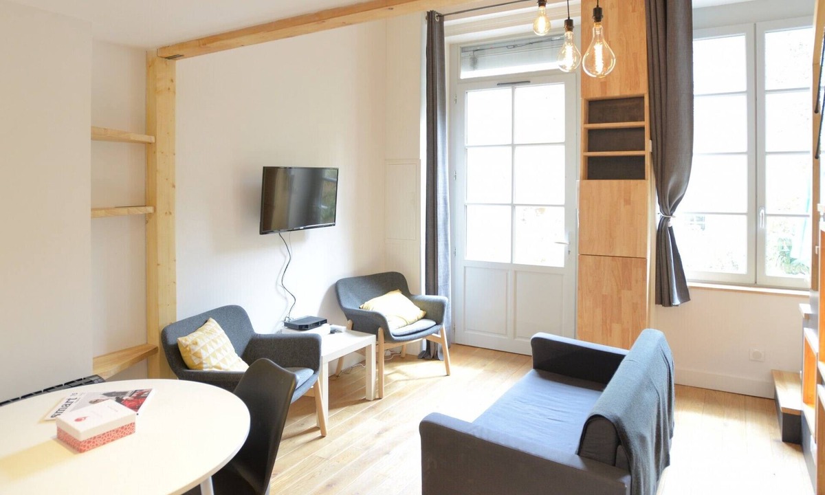 Grande Cote - Annonciade Apartment | Holiday Home “Neyret” with Wi-Fi