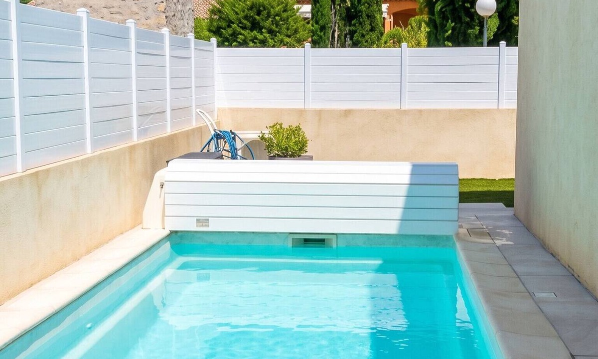 Ollioules Villa | Homerez - Elegant Villa in Ollioules + Private Pool