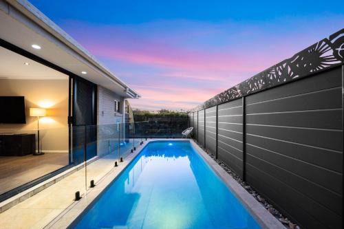 Gold Coast House | Homestead Spacious home for 12 with pool
