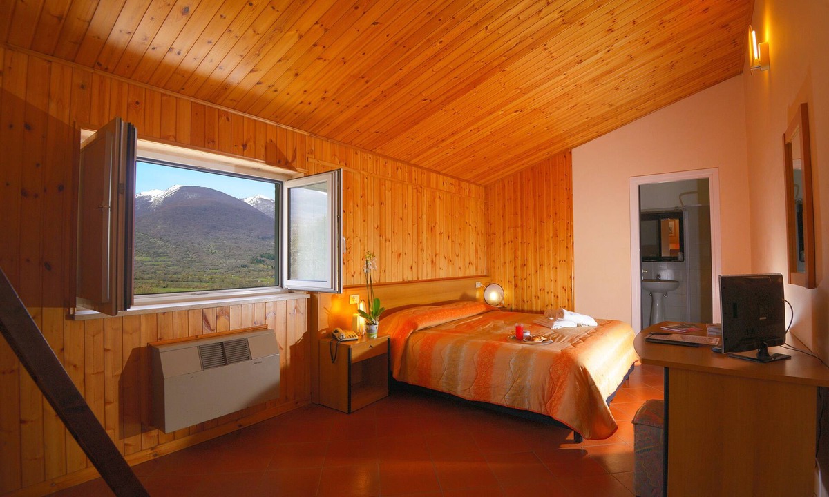Barrea Hotel | Hotel Holidays