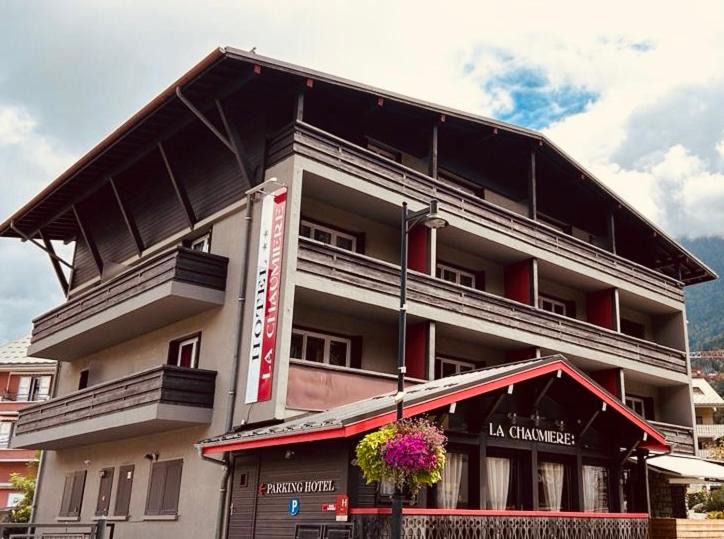 Saint-Gervais-les-Bains Hotel | Hotel La Chaumière Garage Moto gratuit À 150 m de la gare SNCF et TMB