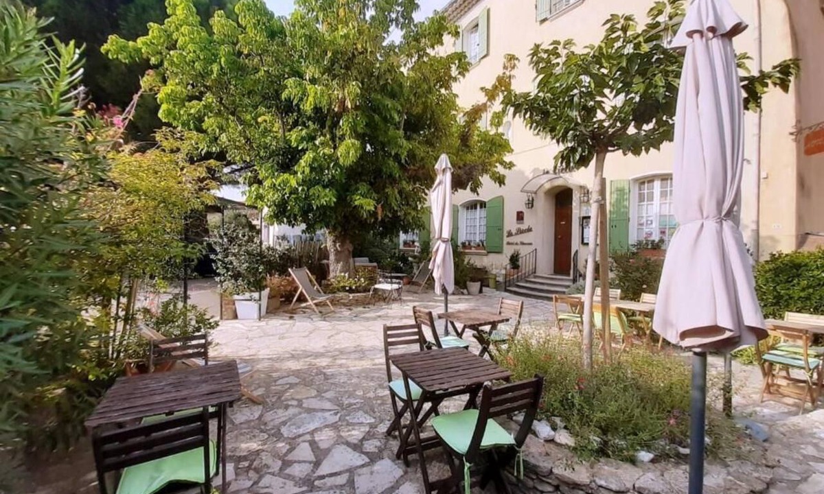 Mazan Hotel | Hotel le Siecle