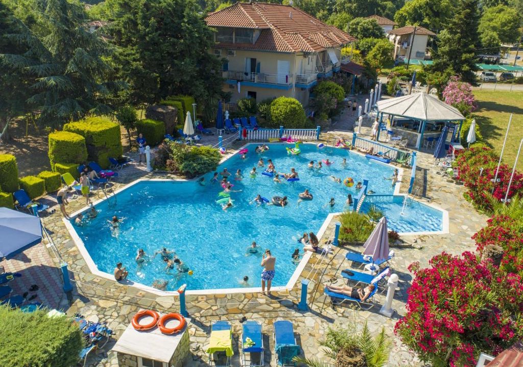 Paralia Skotinis Apartment | Hotel Livithra