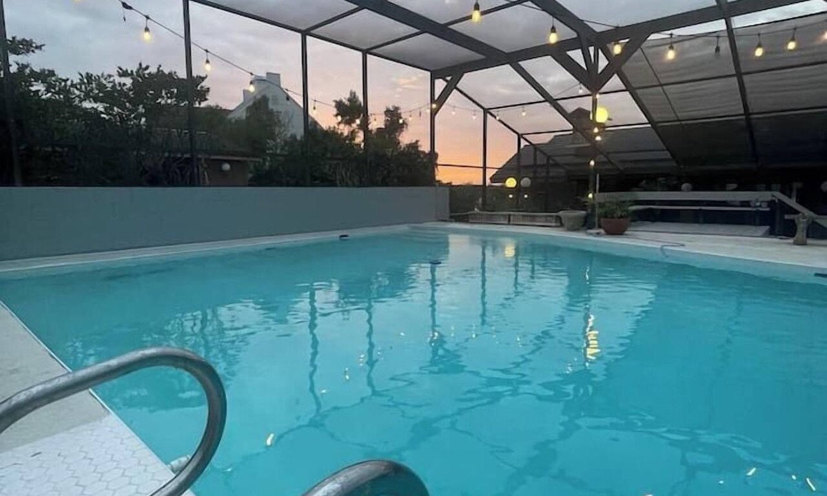 Lake Wales House | Hotel Style Lakeview Cottage 3BR Heated Pool