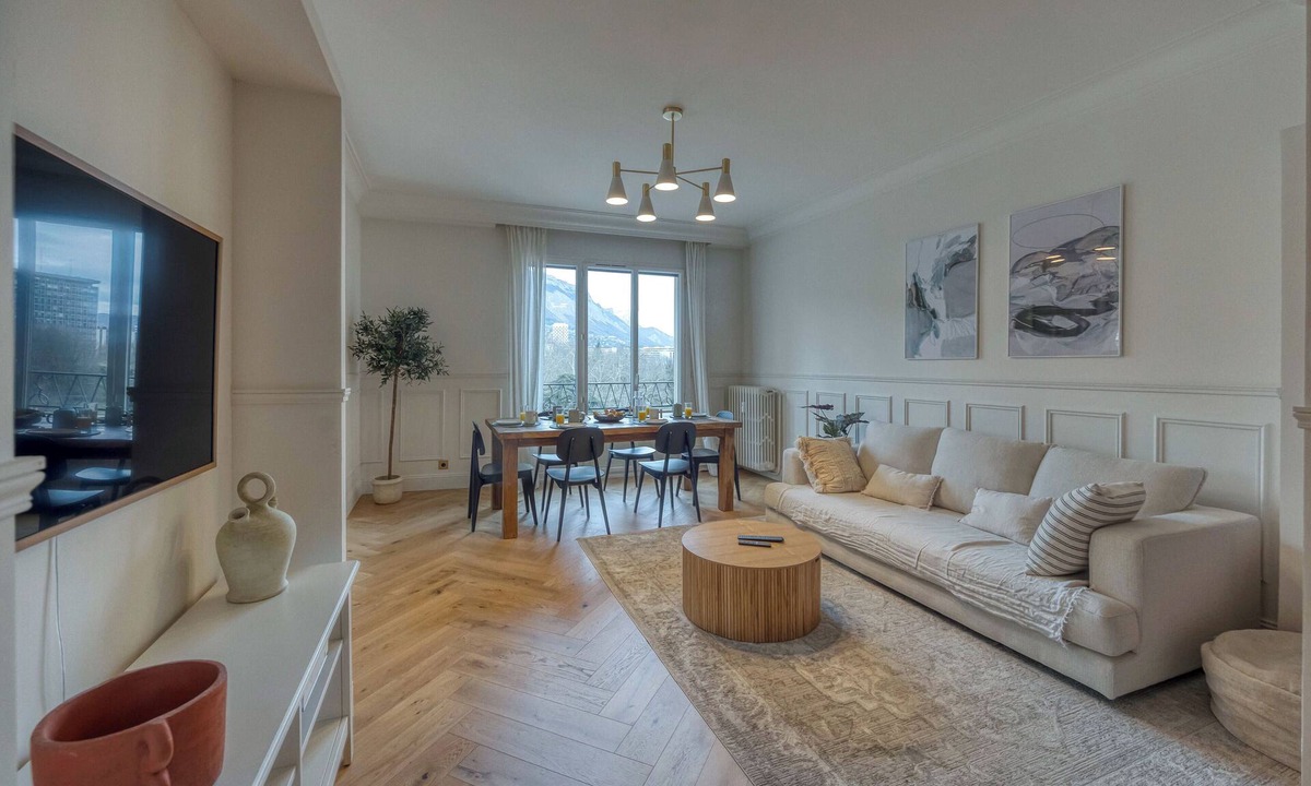 Quartier Exposition-Bajatiere Apartment | #HS | Haussmann 1890 Grenoble