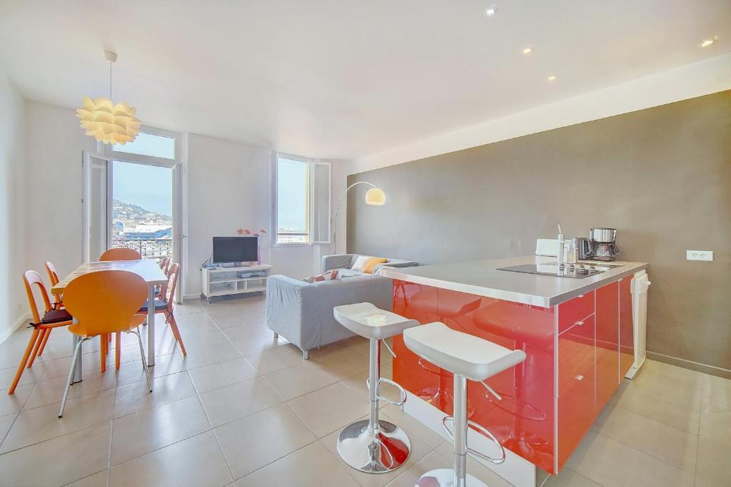 Le Suquet Apartment | Immogroom - Sea View on the Port - Next to the