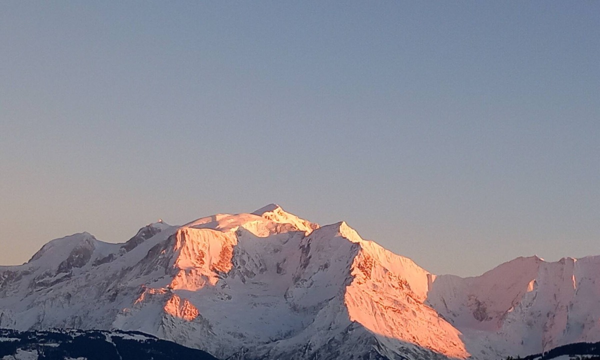 Cordon Apartment | In Cordon, on the balcony of Mt-Blanc, 21m2 studio for rent, pets welcome.