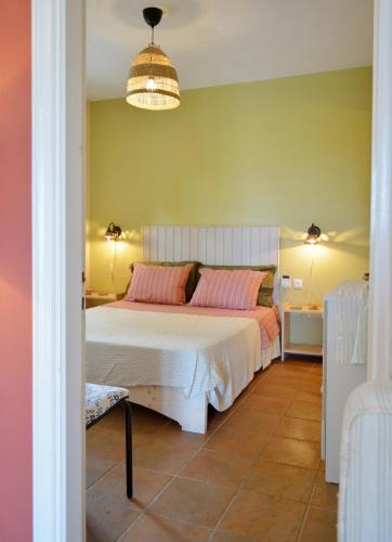 Kariotai Apartment | Isabel Suite sea view & garden