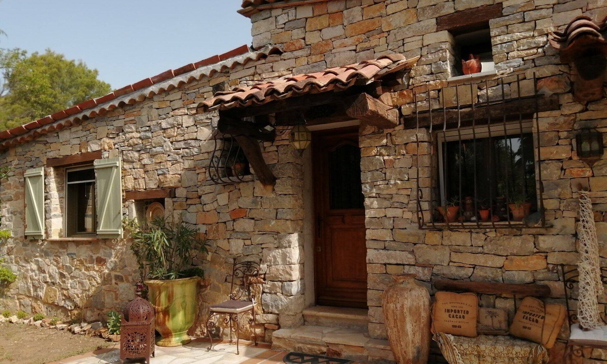 Flayosc House | Joli mas Provençal Avec Piscine Privée sur un Grand Terrain Clos Pour 6 à8 Pers
