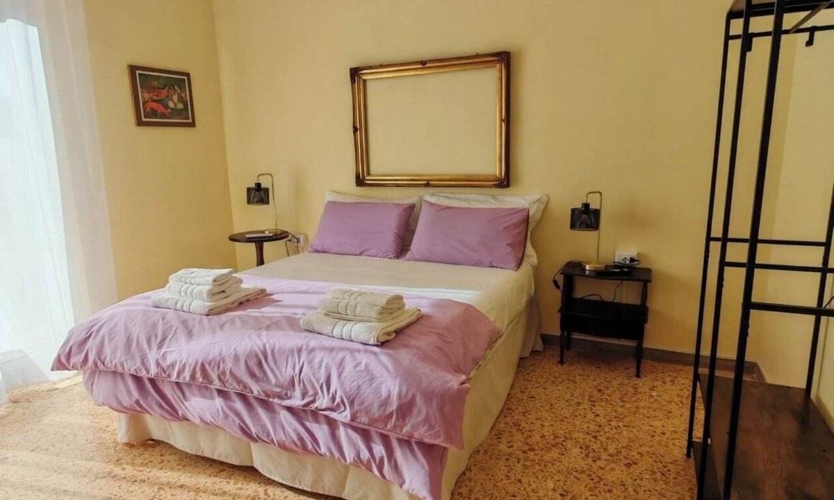 Centro Storico Apartment | Just a few steps from the Royal Palace. Free Parking