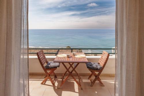 Glyfada Apartment | Kallopsia Home 105 Glifada Beach Corfu Menigos Resort by New Era