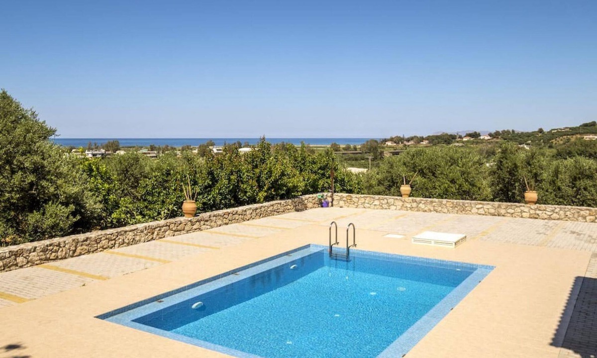 Dempla Villa | Kayzo Luxury Apartment With Pool