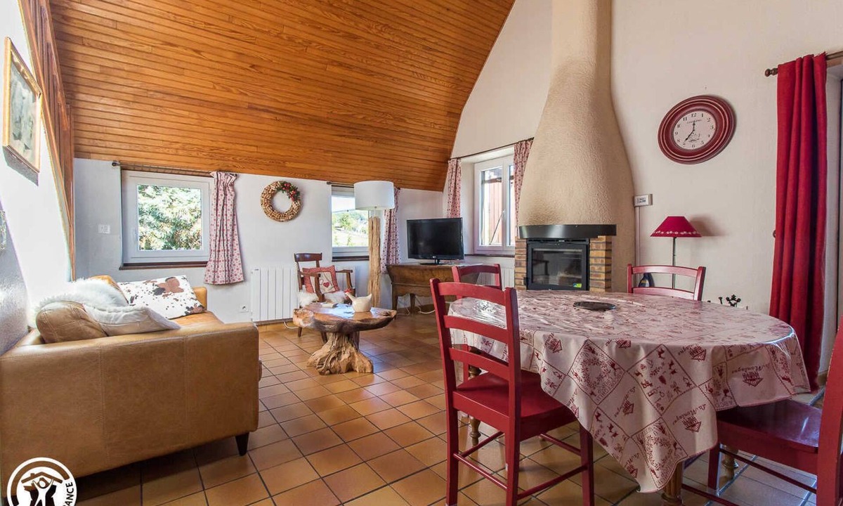 Saint-Sauves-d'Auvergne House | La Feuilleraie - Saint Sauves D'auvergne