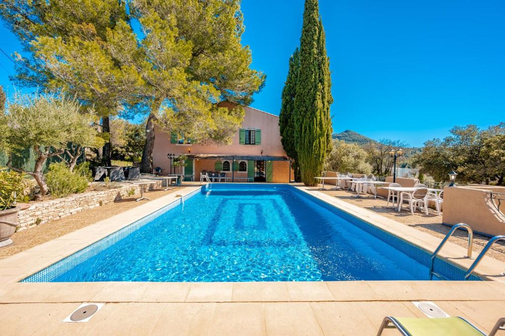 Ponteves House | La maison du Rouge Gorge - Charmante maison climatisée avec piscine