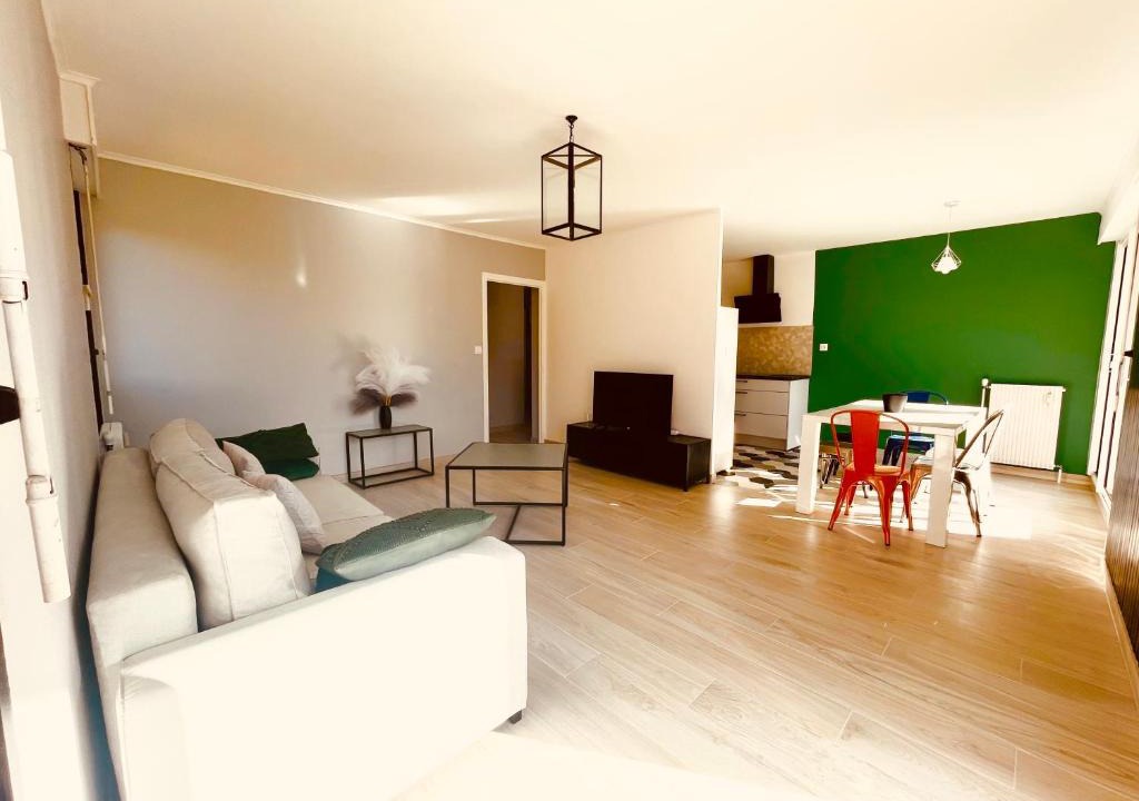 Cluses Apartment | La montagne ça vous gagne !