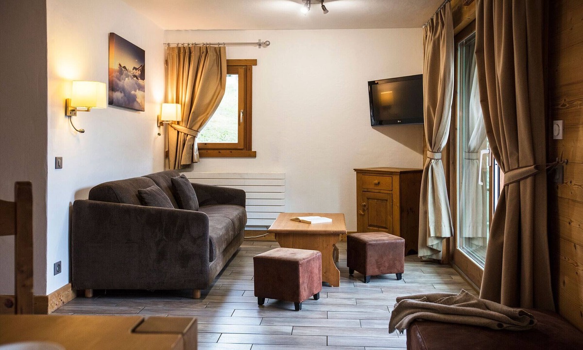 La Clusaz Apartment | LCZ - Charmant T4 spa et piscine, 4*