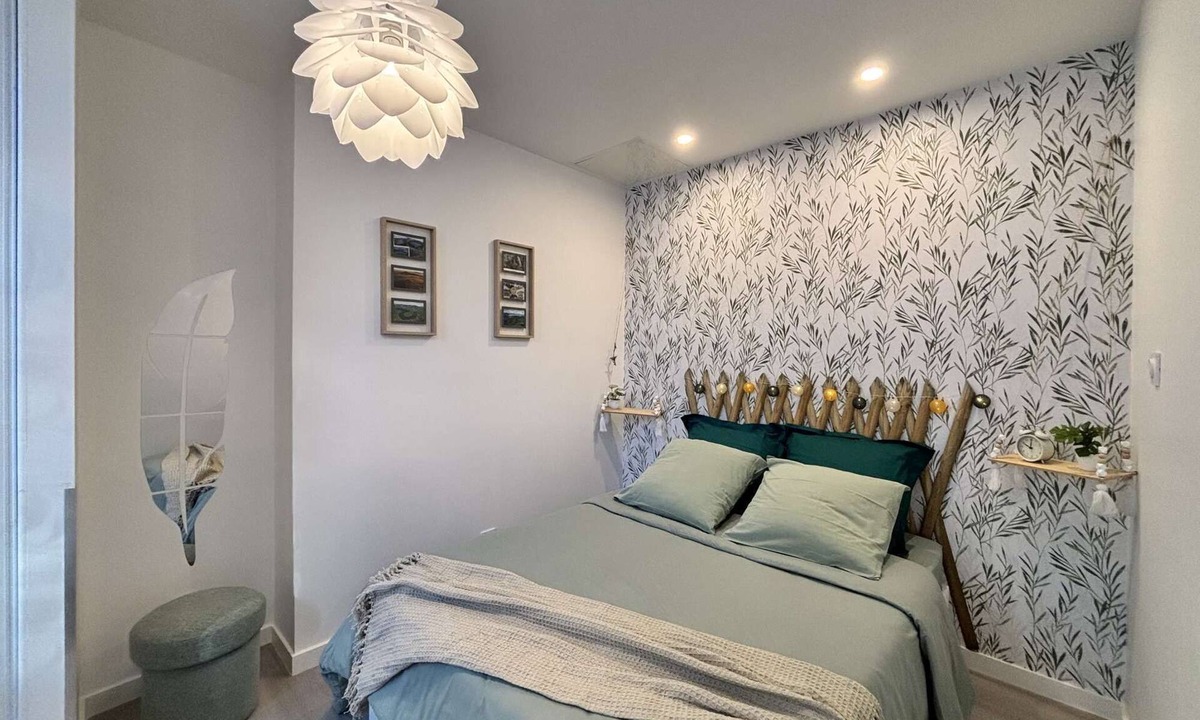 Chatel-Guyon Apartment | Le Colibri - 1 bedroom - Terrace