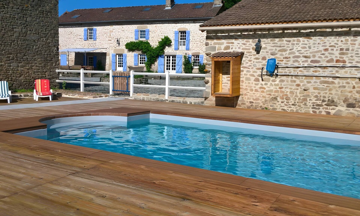 Saint-Amand-Magnazeix House | Le Gîte D'Au: Heated Pool, Spa & Fishing Pond