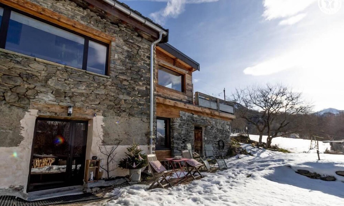 Saint-Michel-de-Maurienne House | LE GITE DE LA MONTAGNETTE
