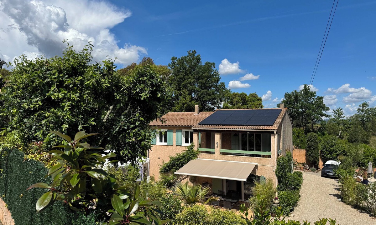 Les Mayons Villa | Le Mas Saint Jean (gîte for 4 people) at the gateway to the Gulf of Saint Tropez.