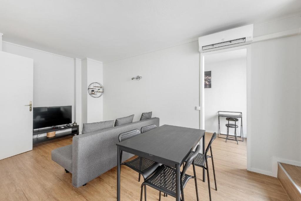 Republique - Tolstoi Apartment | Le Molière - Appartement in Villeurbanne center - 2 bedrooms