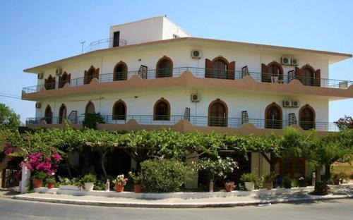 Minothiana Hotel | Lefka