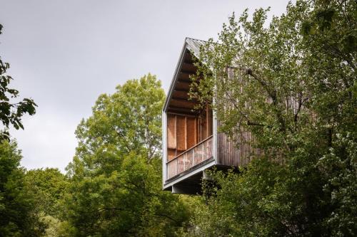 Manzat Other | Les Cabanes du Bois Basalte