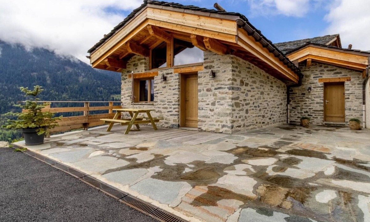 Montvalezan House | Les Deux Têtes - MONTVALEZAN
