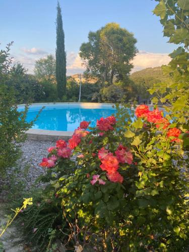 Crestet Bed & Breakfast | Les Romarins