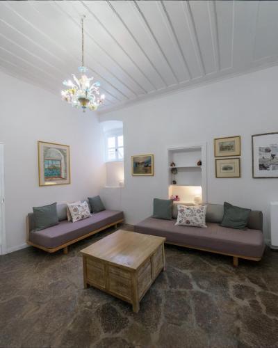 idhra Apartment | LIVIN Hydra Garden Suite
