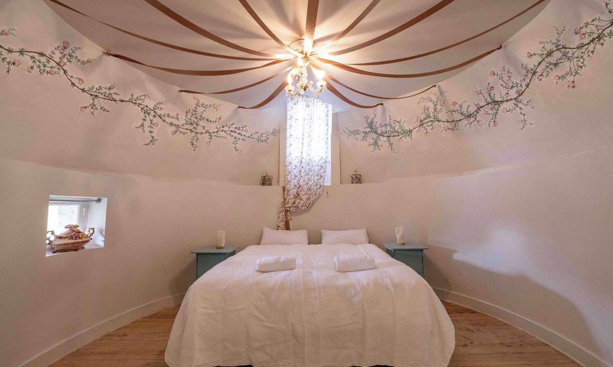 Sainte-Severe-sur-Indre Other | Lovely 5-bedroom elegant castle in Sainte-Sévère-sur-Indre for your stay
