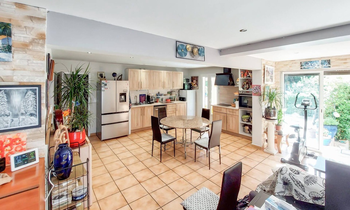 Le Luc House | Lovely home in Le Luc with WiFi