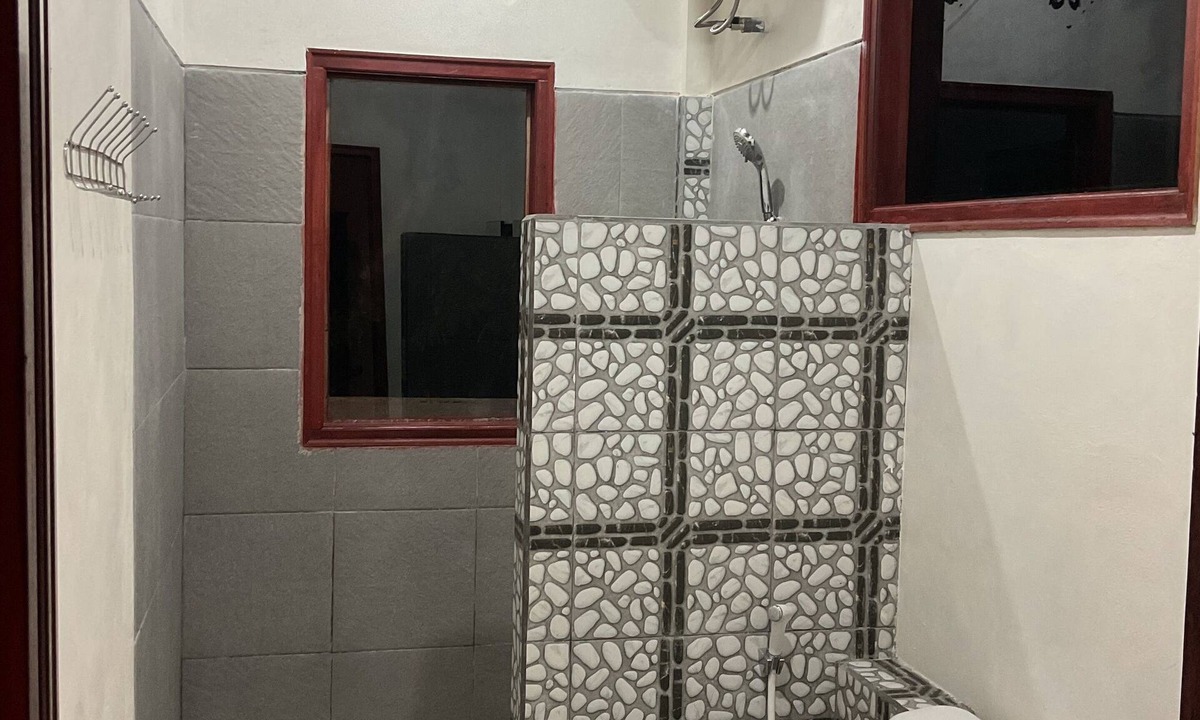 Wongaya Gede House | Lovely house with rice field view in midle of nature