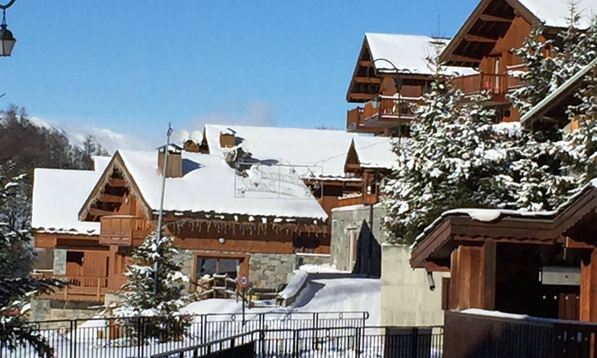 Le Bettaix Apartment | Lovely Ski Apartment by the River in Le Bettex near St Martin de Belleville